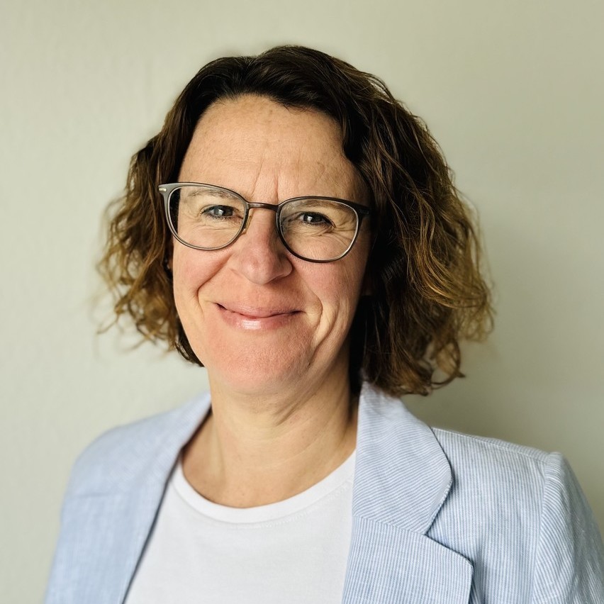 Thumb ticker lg bild evelyn